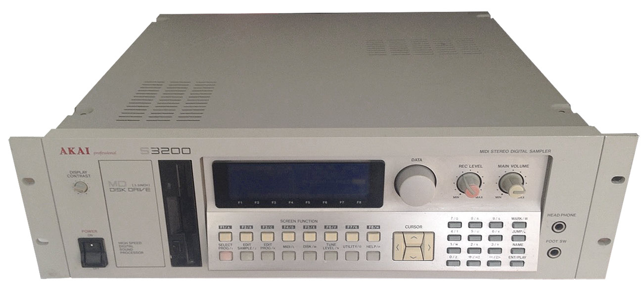 Akai S3200MO