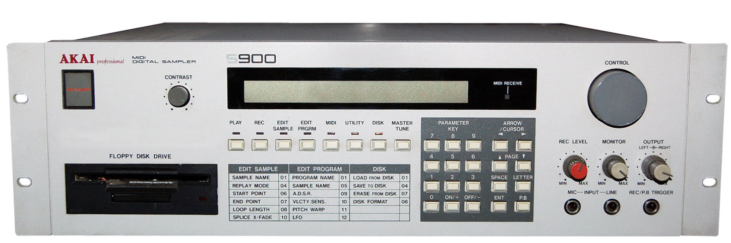 Akai S900